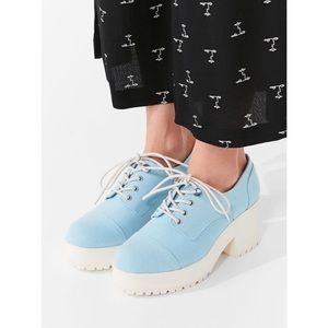 UO platform shoes NWOT